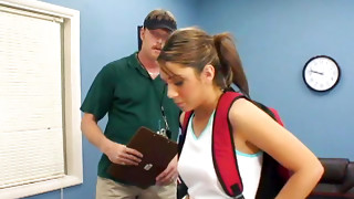 Innocent babe Pricilla Milan sucks stunning dick