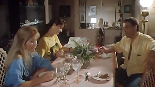 Italian hottie Moana Pozzi shows her goods