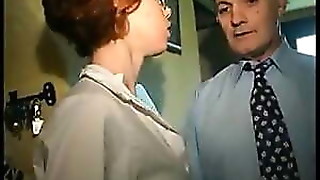 Partouze pour deux cochonnes